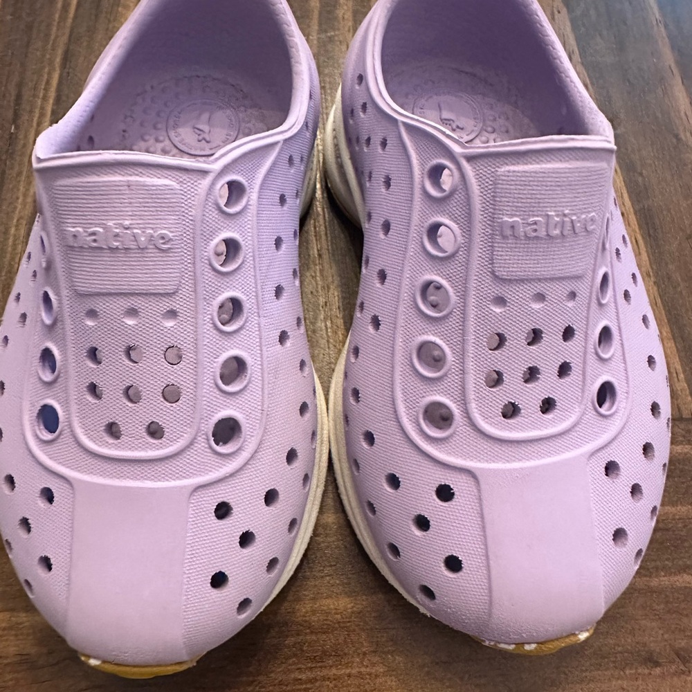 Native Kids Water Shoes - Light Purple